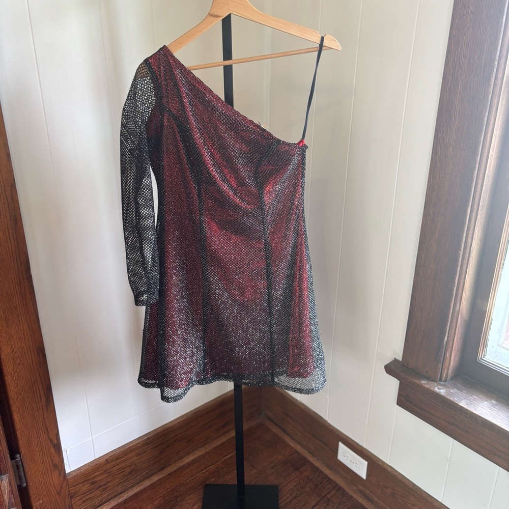 Vintage Rivars Women 7/8 Red Black One Shoulder Asymmetrical Dress Missing Strap